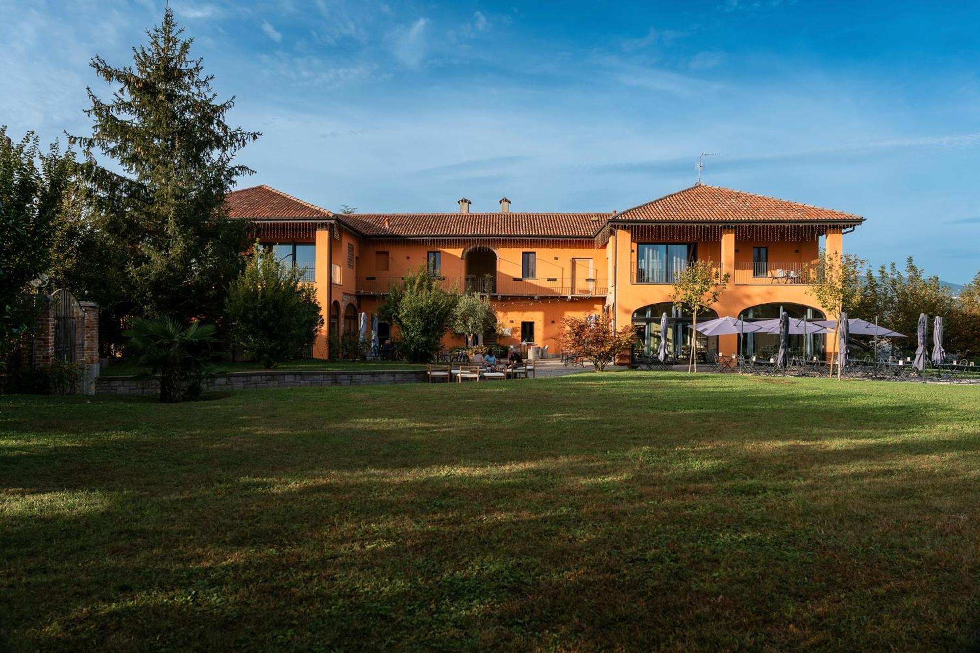 Hotel Equirelais Lomnago Exterior foto