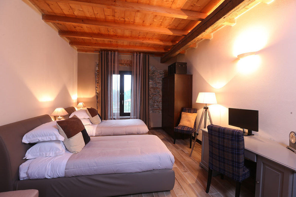 Hotel Equirelais Lomnago Exterior foto